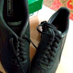 Puma all leather kids sneakers